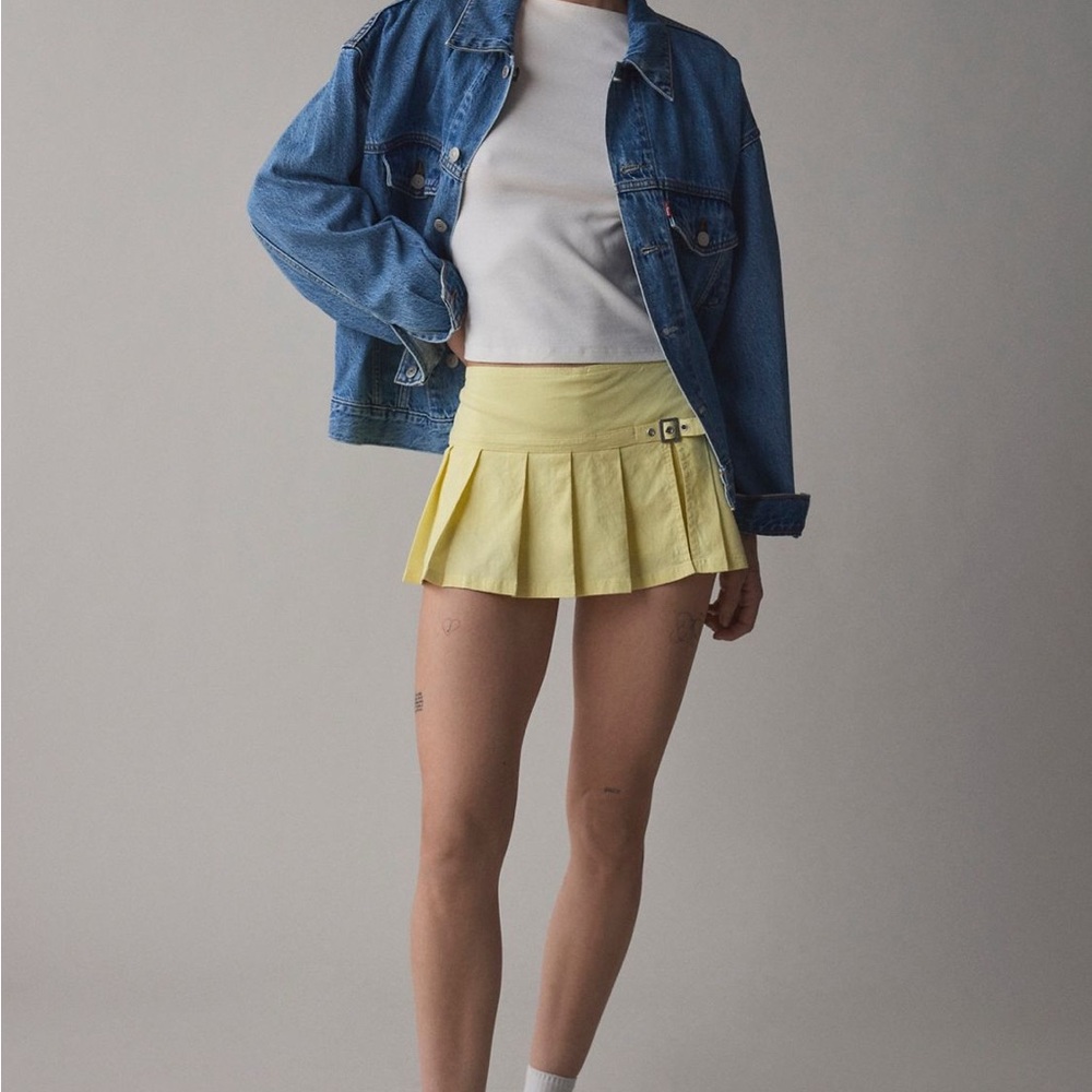 Urban Outfitters BDG Chic Yellow Mini Skort